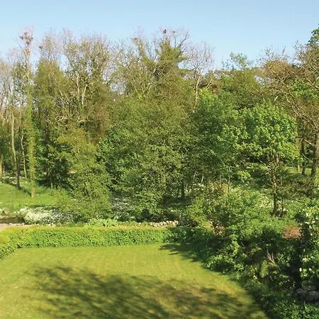 4 Bedroom Beautiful In Feriehus *